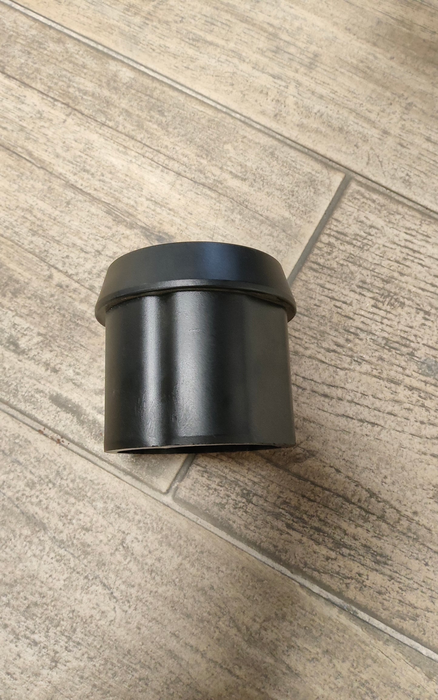 Adaptateur pour tangon 84