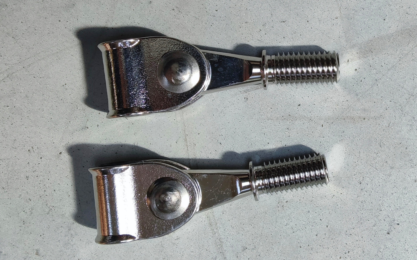 Embout tige filetée M12